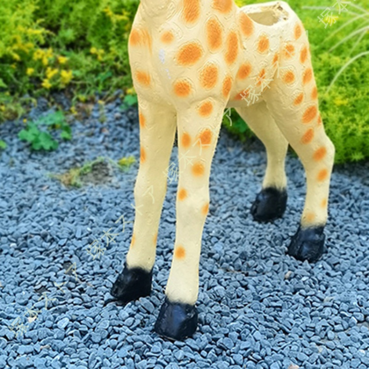 キリンの装飾 置物 庭 ガーデニングオーナメント 動物