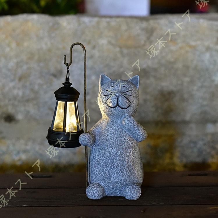 猫 置物 LEDライト ソーラー猫の飾り 屋外 アニマル 樹脂 庭の装飾