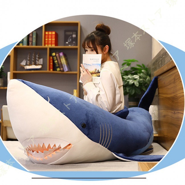 サメ ぬいぐるみ 大きいサイズ 魚 巨大 抱き枕 可愛い 動物 子供プレゼント 手触りふわふわ 置物 添い寝枕 店飾り おもちゃ 激安特価 クッション 特大