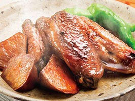 さつま芋と手羽先の甘辛煮