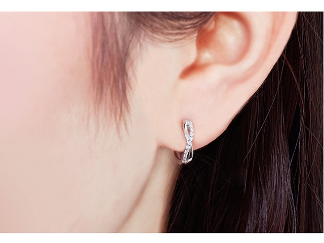 ジュエリーツツミ プラチナダイヤモンドピアス Pt フープピアス 中折れ