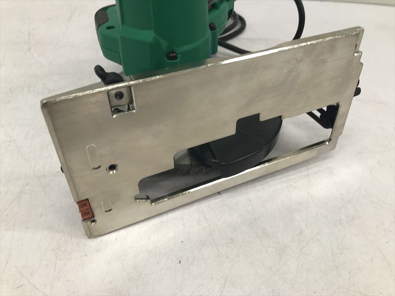 Q2598 送料無料！【美品】190mm マルノコ マキタ M585 makita電動工具 切断