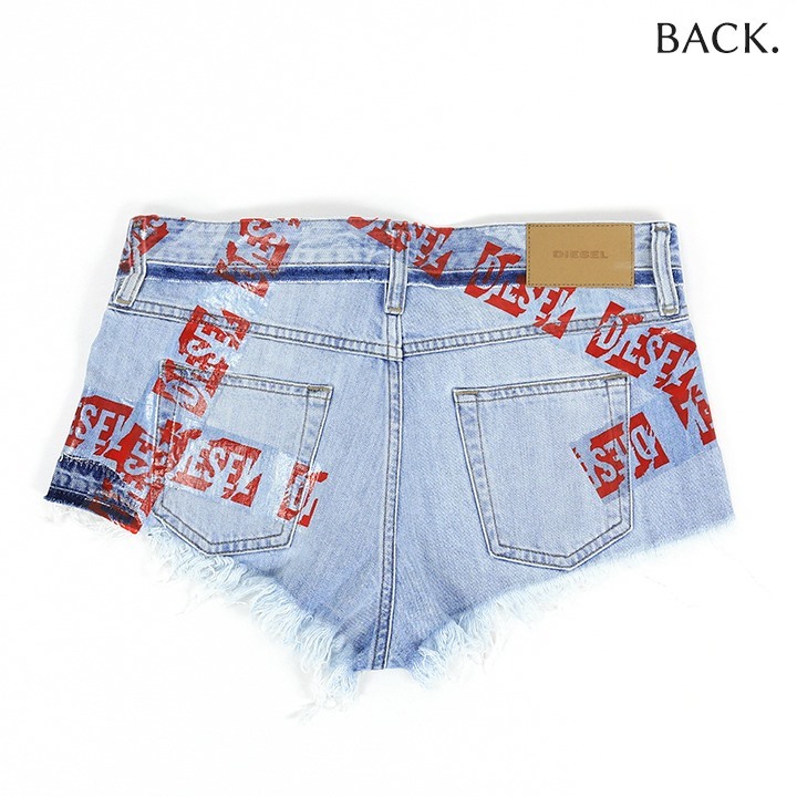 【DIESEL 今季デニムショートパンツ　ロゴ　トラックデニム　レディース DIESEL（ディーゼル）の「レディース デニム トラックデニム
