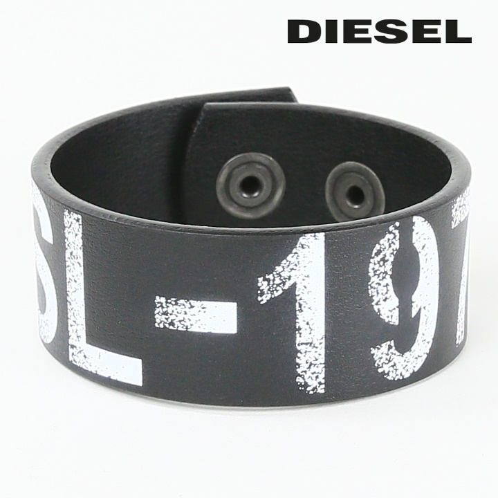 die-m-a-d4-715.jpg