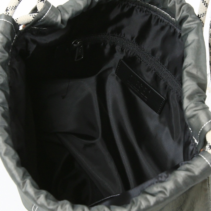 DIESEL ディーゼル ナップサック ナイロン X08375P4464 DIESEL ディーゼル リュック ナップサック X08375P4464 - メルカリ