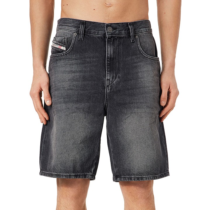 DIESEL デニムショートパンツ 新品未使用 DIESEL - 【TWICE ミナ着用・定価63,800円】DIESEL デニム