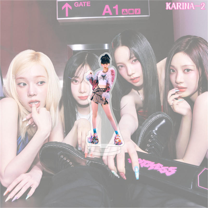 2番目半額 aespaグッズ HOT MESS アクリルスタンド 写真立て 卓上 10cm