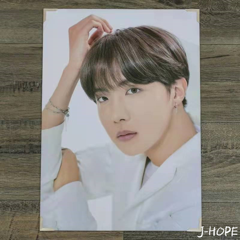 【送料無料】ナム・テヒョン掲載ページ（ポスターサイズ）#88852 Amazon.co.jp: BAZAAR korea BTS V 表紙, 画報 記事掲載 KOREA