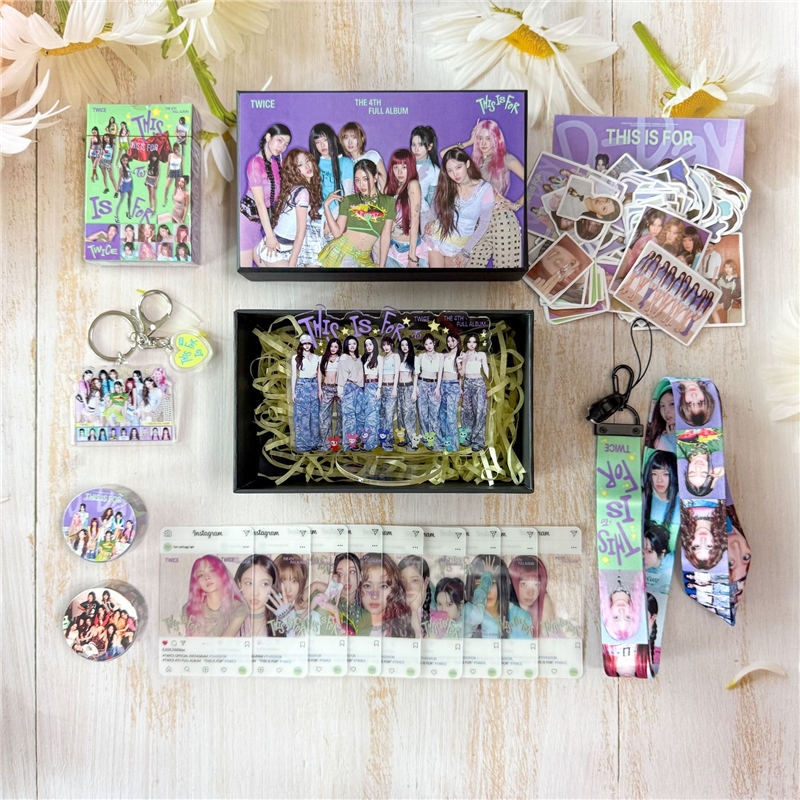 TWICE グッズセット TWICEグッズ ギフトボックス フォトカード トゥワイス テープ
