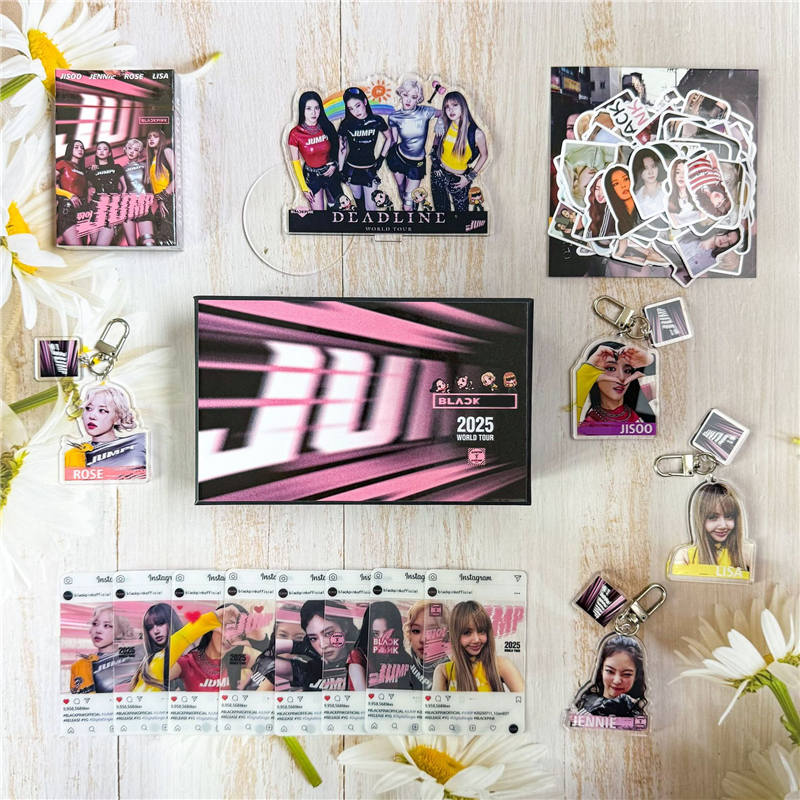 LiSA トレーディングカード セット BLACKPINKグッズ ギフトボックス フォトカード JUMP トレカセット 写真