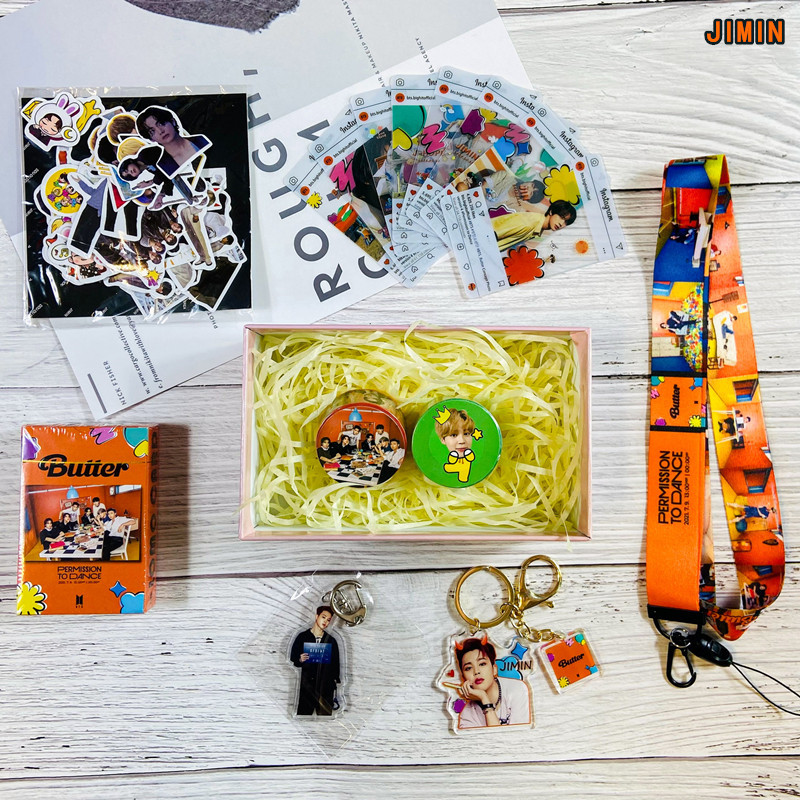 BTS March Box 1 スカーフ 布ポスター有り フォトカード無し BTS March Box 1 スカーフ 布ポスター有り フォトカード無し BTS