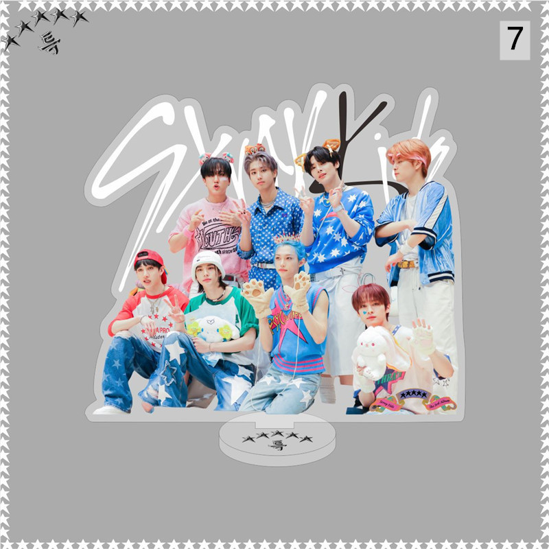 2番目半額 Stray Kidsグッズ 5-STAR アクリルスタンド 写真立て 卓上