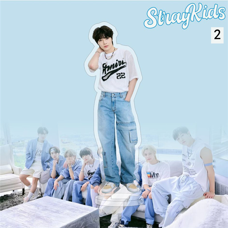 2番目半額 Stray Kidsグッズ アクリルスタンド写真立て 卓上 15cm