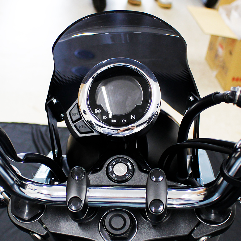BP-B0347a_04.jpg