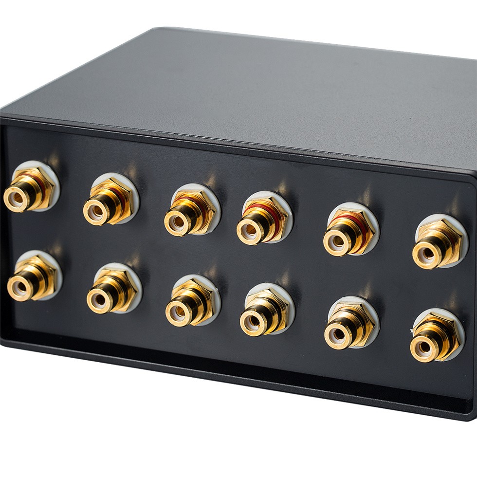 新登場！】 TOYOSO ステレオ 4-IN-2-OUT RCA オーディオ 信号