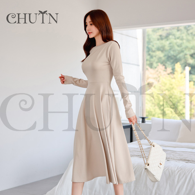 グラデーション華やかロングタイトワンピース✨結婚式パーティーに最適 🖤 この時期の街の雰囲気にロングタイトワンピ合いすぎて 毎年この時期