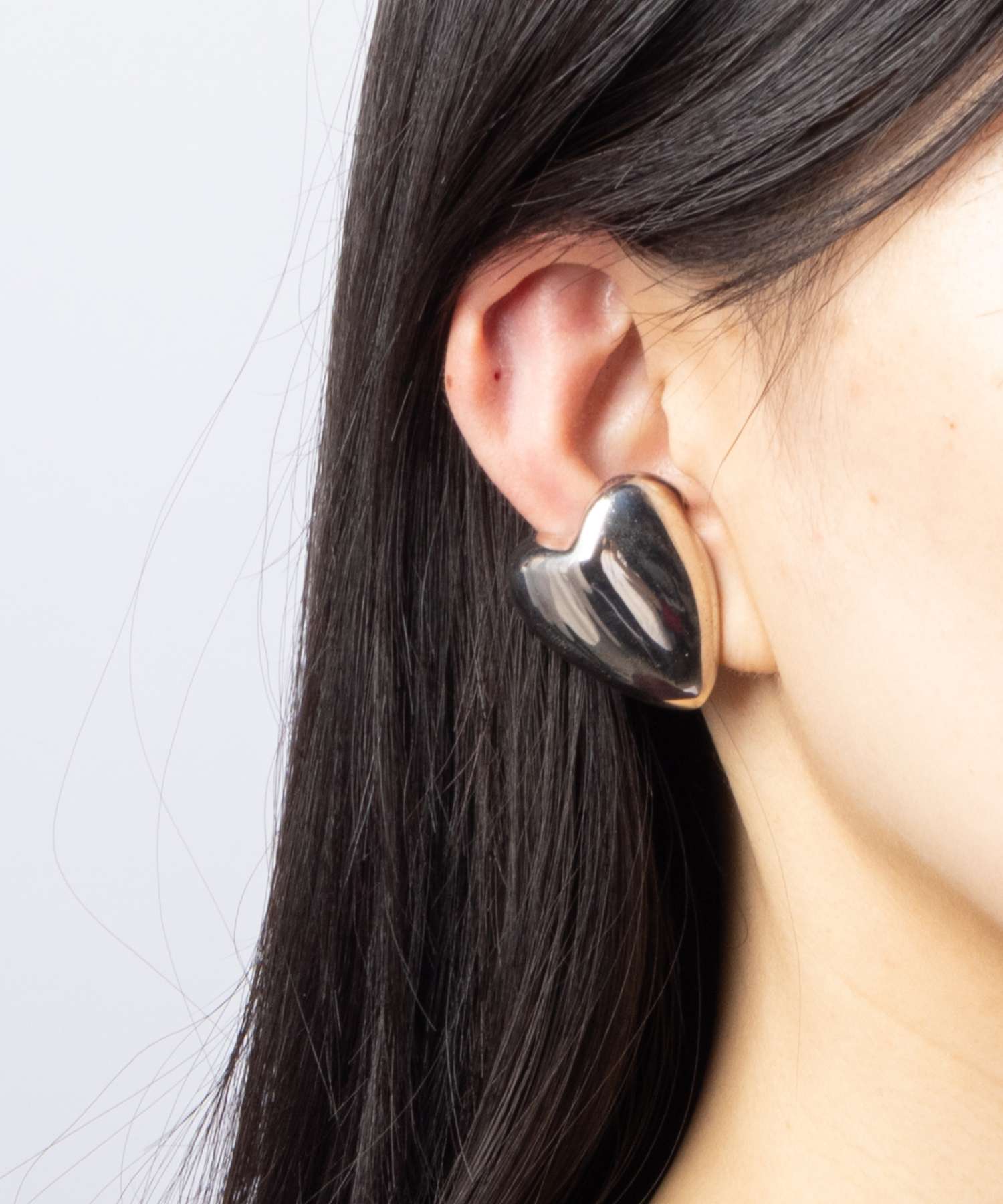 アミ パリス AMI PARIS METAL HEART EARCUFF XL R メタル ハート イヤーカフ UJW997.362 右耳 レディース アクセサリー シルバー |  | 01