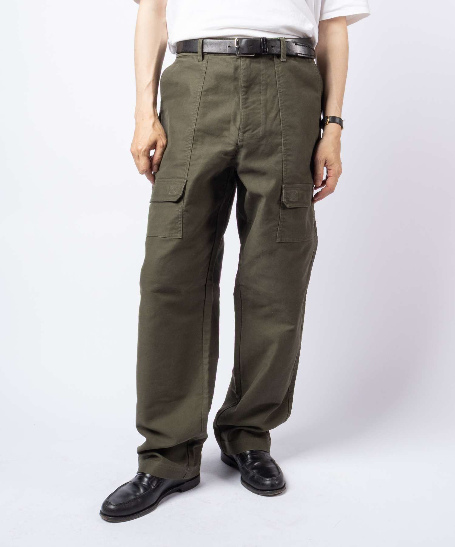 バブアー Barbour NEWBIRCH OS COTTON SATEEN TROUSER ニューバーチ カーゴ トラウザー MTR0774 ロングパンツ メンズ ボトムス | Barbour | 01