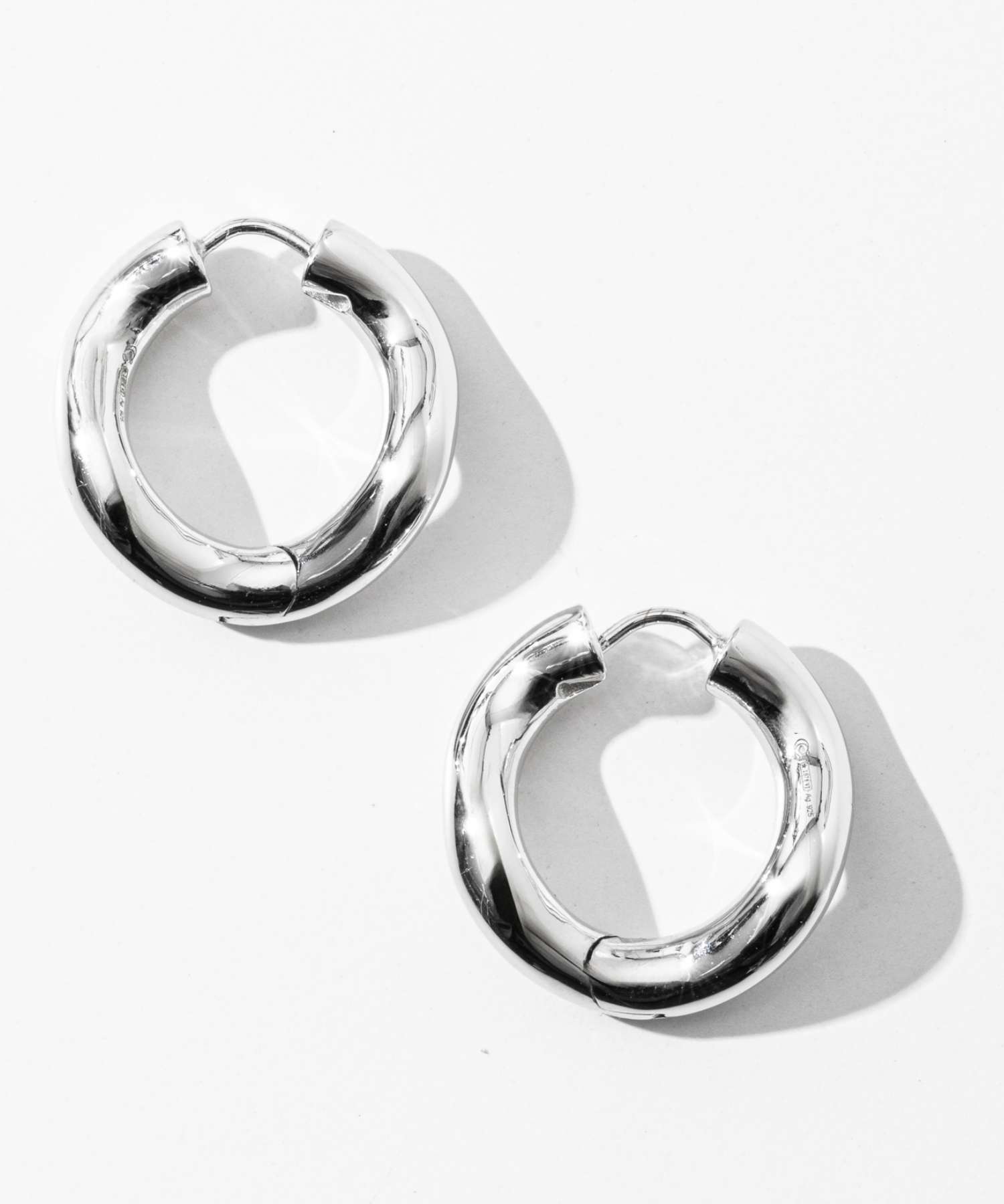 シャルロットシェネ ピアス ウェーブピアス 21BO105AR シャルロット シェネ Charlotte Chesnais 21BO105AR 21BO105VER