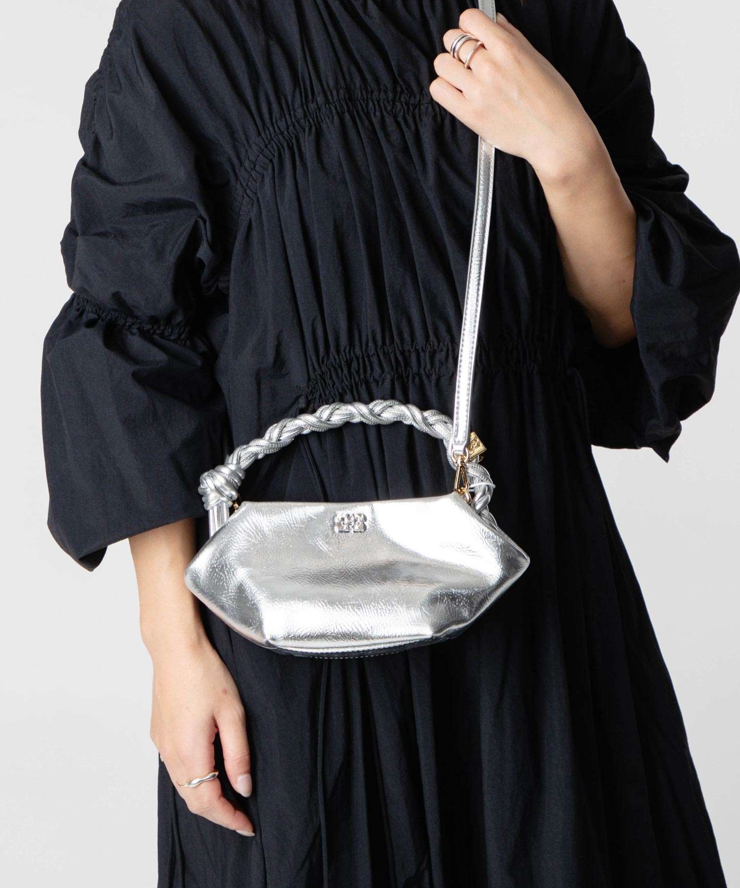 ガニー GANNI A6595 ショルダーバッグ Bou Bag Mini Metallic レディ...