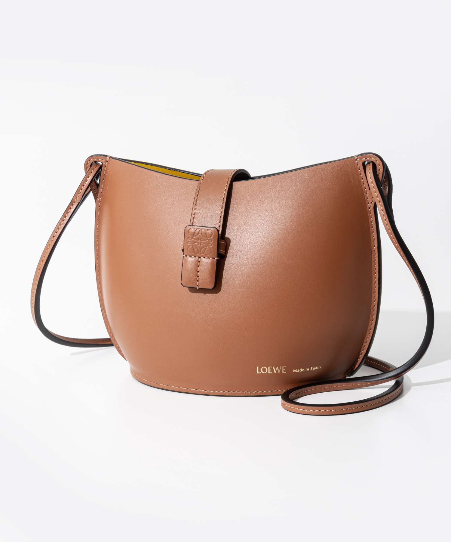 LOEWE ロエベ A546Z49X01 ショルダーバッグ MOLDED BUCKET BAG 