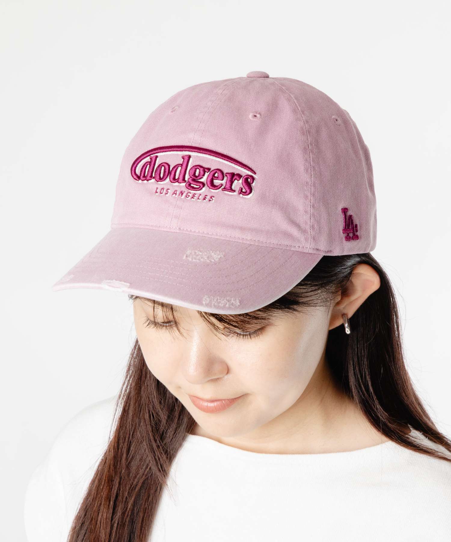 エムエルビーコリア MLB Korea Vintage Demage Curve Logo Unstructured Ballcap ヴィンテージ ダメージ  3ACPV106N | MLB | 01