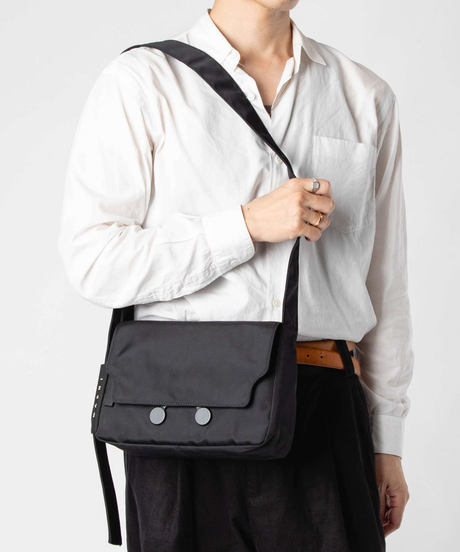 ★MARNI ショルダーバッグ　メッセンジャーバッグ MARNI マルニ MESSENGER S SHOULDER BAG メッセンジャー ショルダー