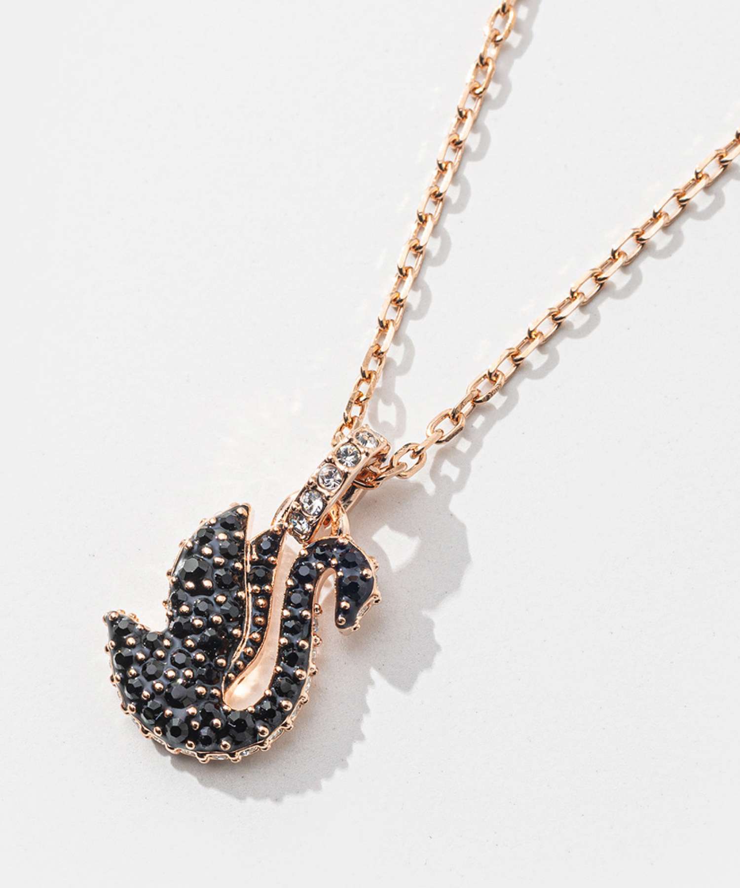 SWAROVSKI スワロフスキー swarovski ネックレス Iconic Swan