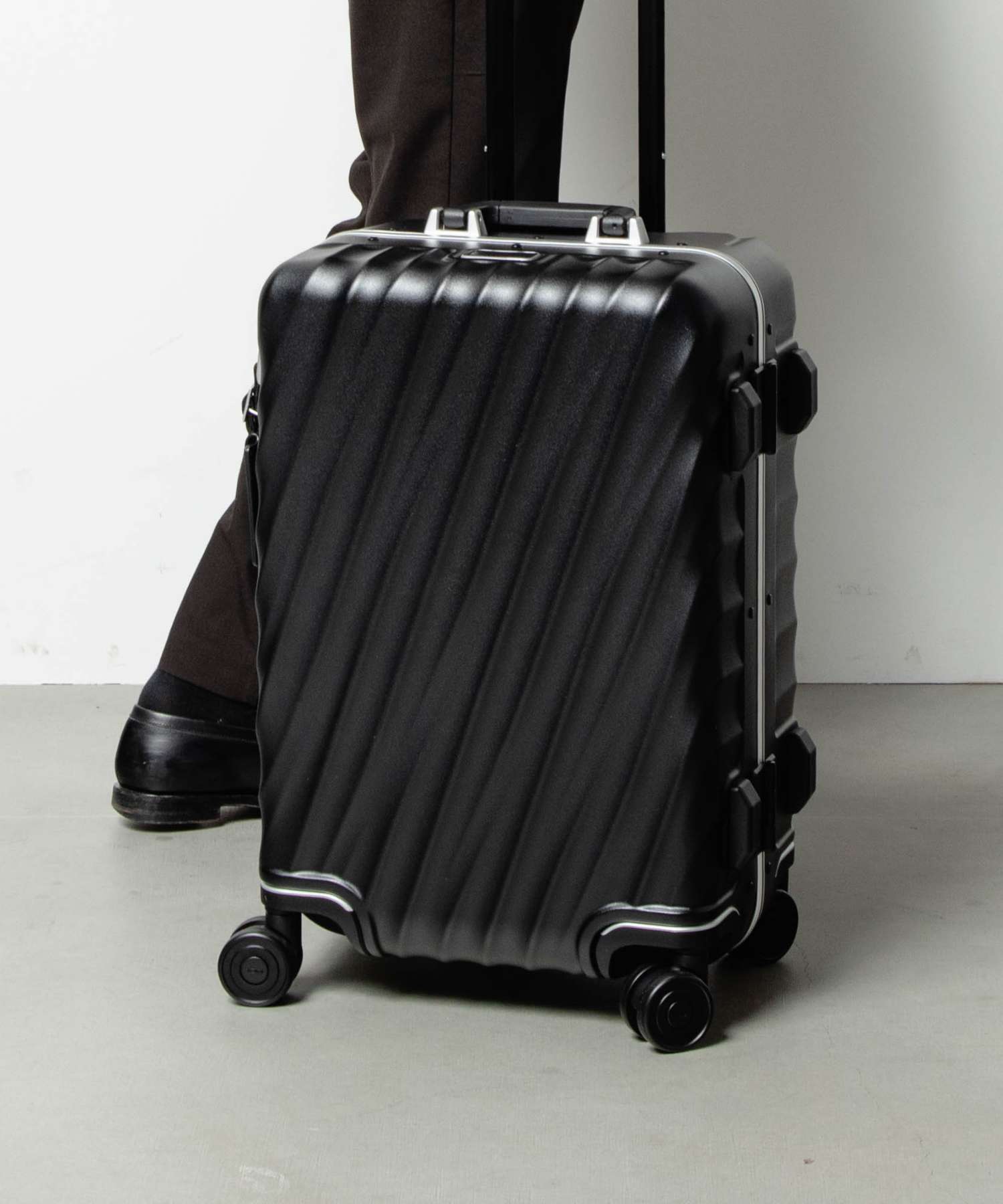 TUMI（トゥミ） TUMI 19 DEGREE FRAME ディグリー フレーム INTL 4 WHL