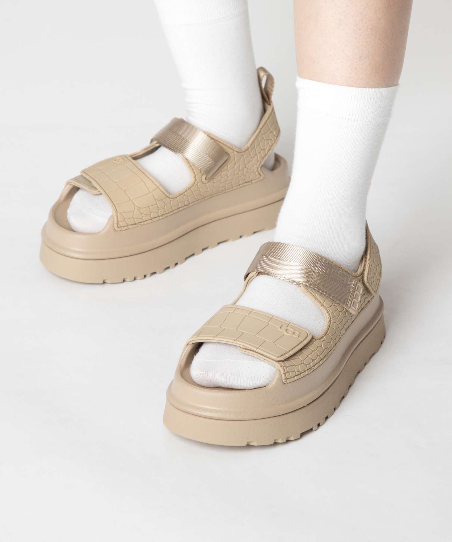 アグ UGG W GOLDENGLOW EMBOSSED ゴールデングロウ エンボスト 1175311 サンダル 厚底 レディース シューズ | UGG | 02