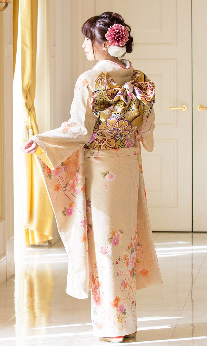 振袖フルセット　白　成人式　正絹　a14 101-1top.jpg