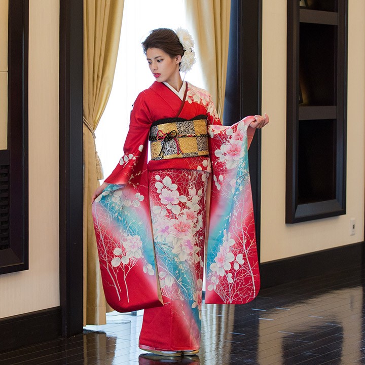 正絹振袖5 Mサイズ⭐︎2/28までに出品 7328❫ ✿ 振袖 (正絹) ✿ 茶色地 古典柄正絹振袖【173】 – SAKURA TOKYO