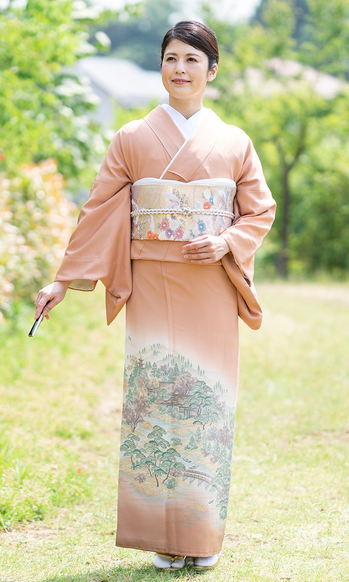 色留袖　正絹　未仕立て 仕立て上がり・中古美品） 正絹縫取り色留袖 ※訪問着仕立て、ひとつ紋