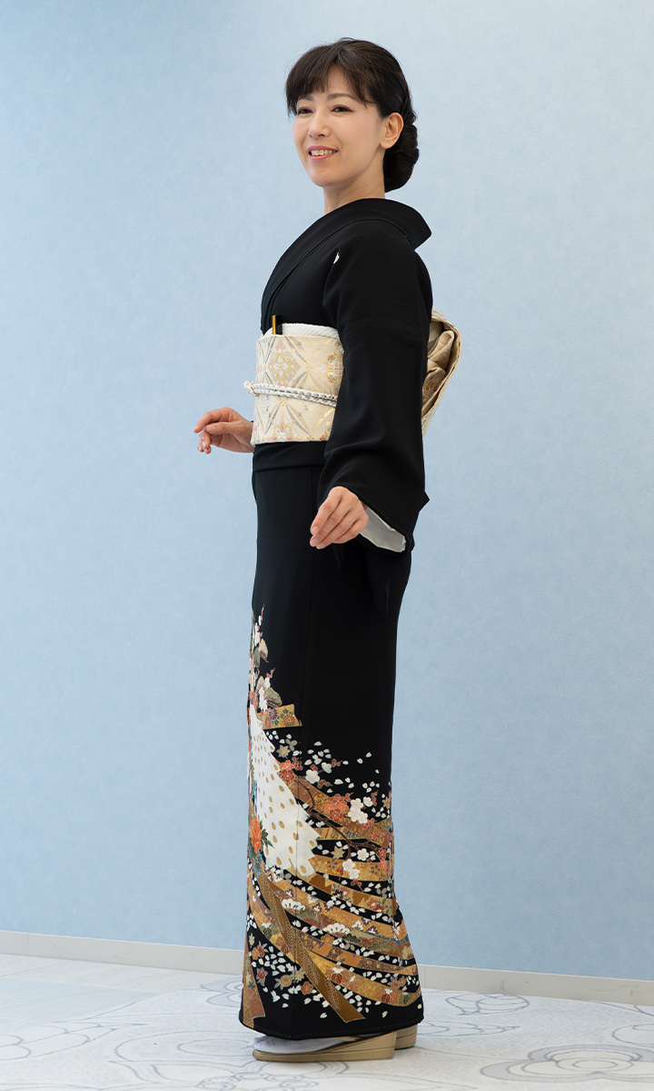 レンタル留袖 フルセット 高級正絹 留袖 孔雀・牡丹・蔓帯文様 TS