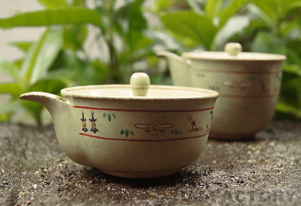 奈良 赤膚焼】 奈良絵（急須） ならえきゅうす 陶器 焼き物 茶器