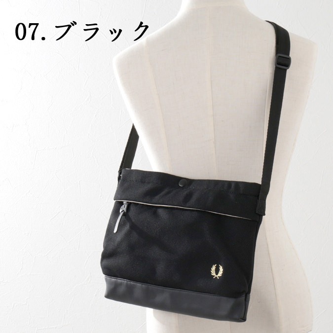 フレッドペリー Fred Perry サコッシュバッグ 30×22cm 2色 オイスター ブラック メンズ  正規販売店 | FRED PERRY | 02