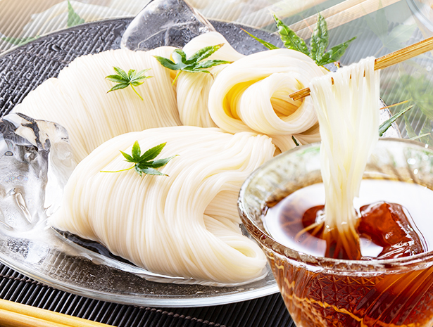 そうめん 島原手延素麺 4袋 1kg (50g×20束) 雲仙の白糸 送料無料 島原 手延べ 素麺 グルメ 食品 ギフト ご当地 お取り寄せ 備蓄 うま味 爆買 訳あり [メール便]