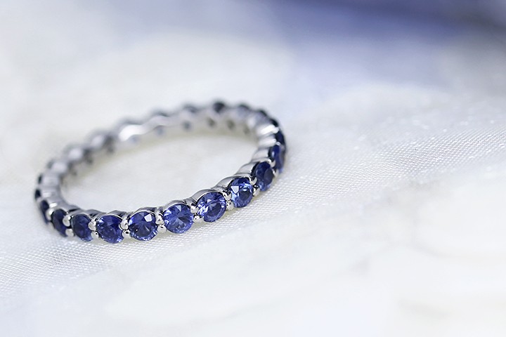指輪 フルエタニティリング ブルーサファイア 1.8ct PT900・K18・K10