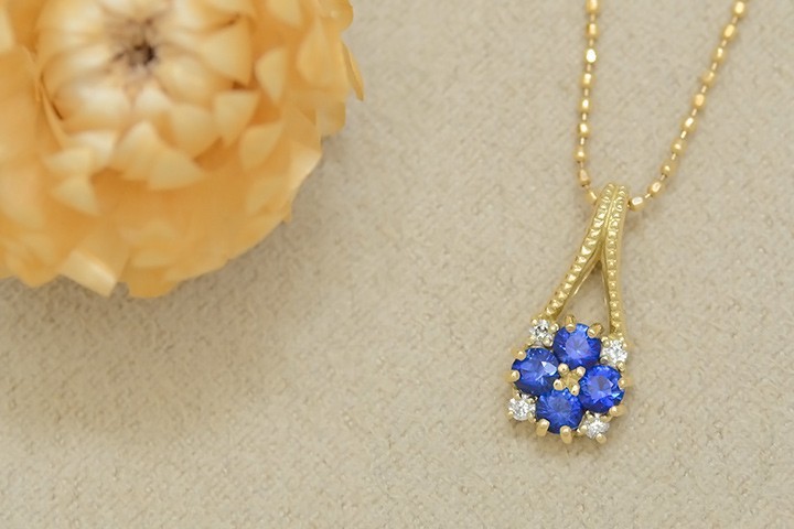 ペンダントトップ ブルーサファイア ダイヤモンド 花 フラワー bouquet