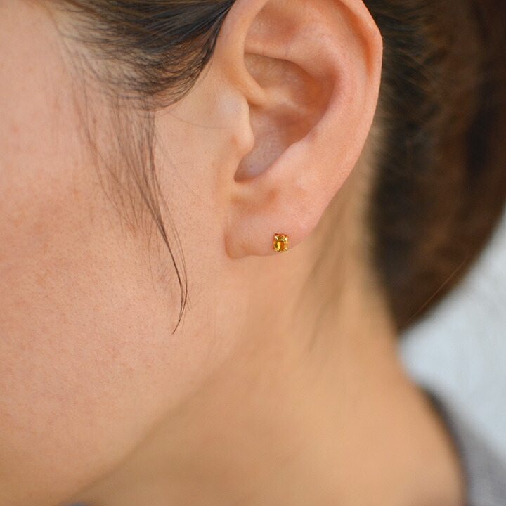 選べる 誕生石 Dainty スタッズ ピアス ☆GOLD☆ K18 スターピアス ダイヤモンド 星ピアス 18金 ダイヤ 0.06ct