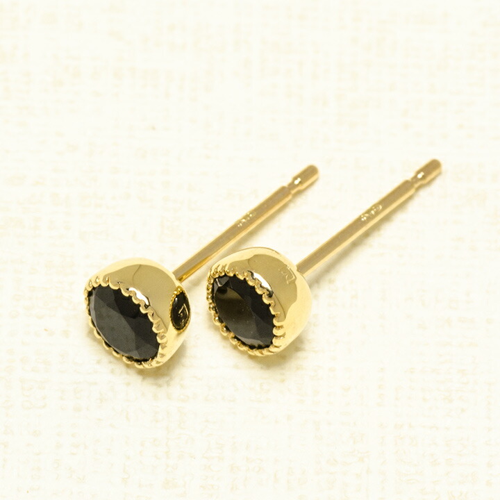 スタッドピアス オニキス epica イヤリング 両耳用 PT900・K18・K10