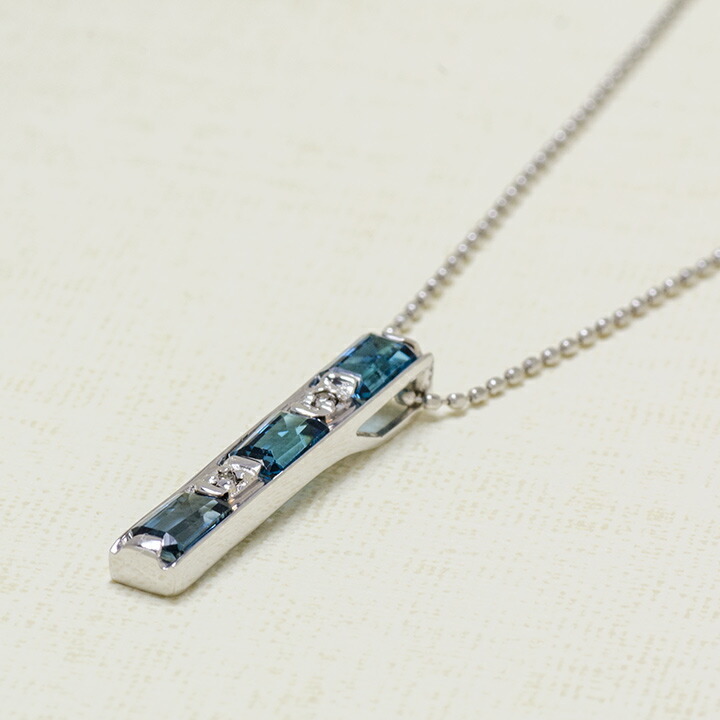Pt900 ブルートパーズ　ペンダントトップ ペンダントトップ ロンドンブルートパーズ ダイヤモンド lucente