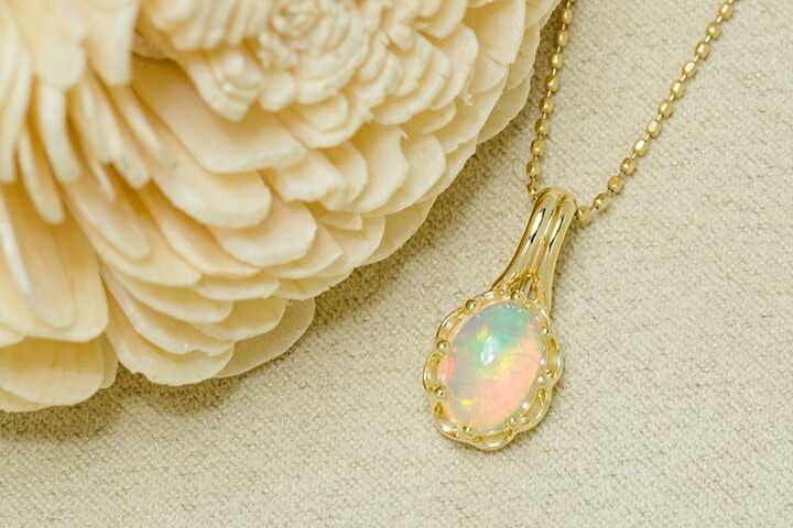 ペンダントトップ オパール ゴールド K18 10月誕生石 プレゼント