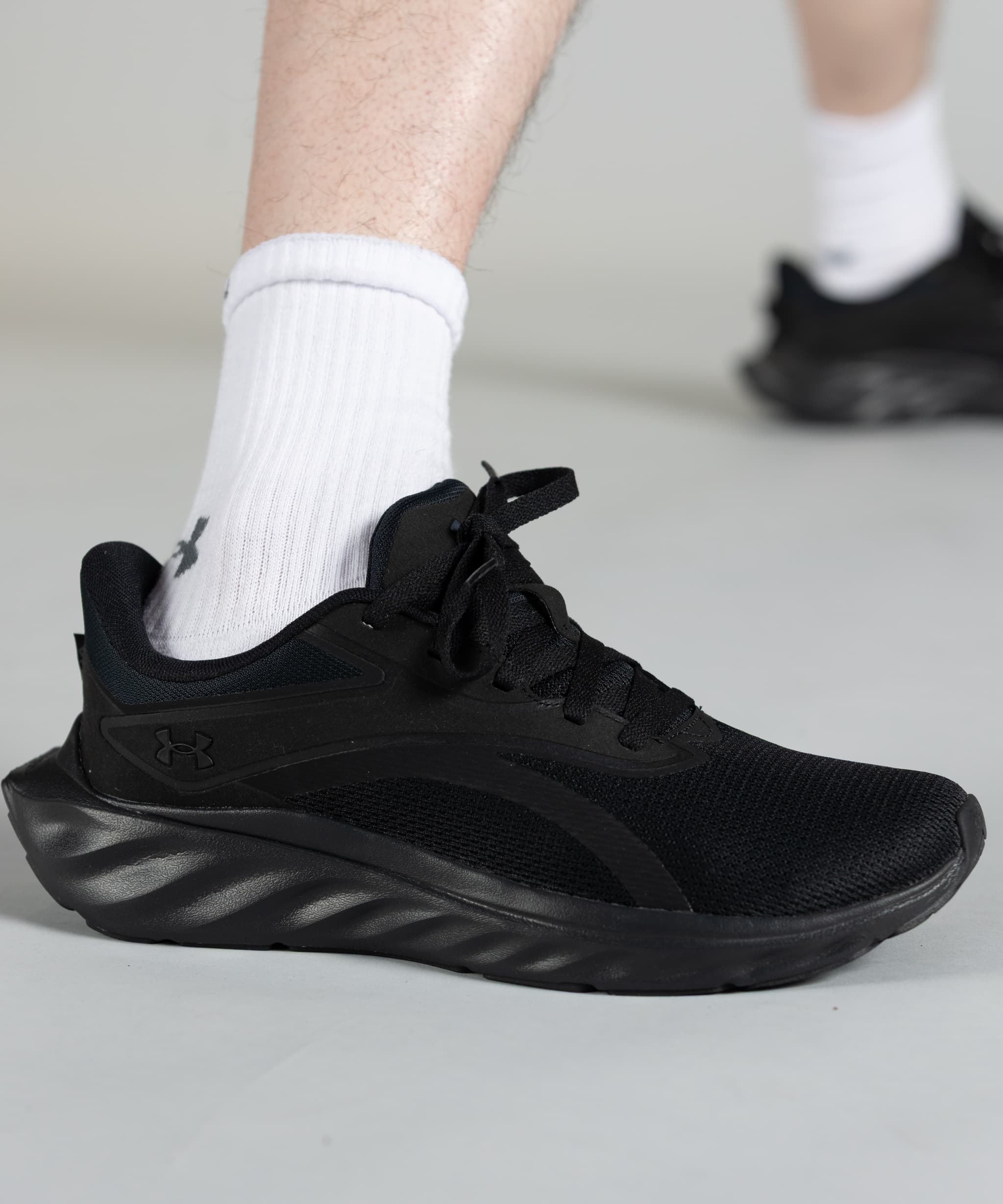 公式 アンダーアーマー UNDER ARMOUR メンズ UAアシェンド Run シューズ ランシュー 0陸上 マラソン 6009827の画像