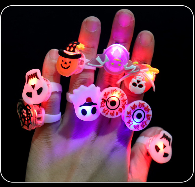 ひかるおもちゃ 光る指輪 ハロウィン 12種類 お祭り 縁日 景品グッズ 光るリング キラキラリング ピカピカ 子供 大人 ハロウィン 飾り 装飾  おもちゃ プレゼント :jxg818:うにストア 通販 