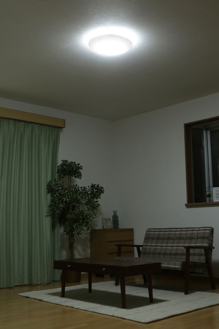 値下げ　お買い得　大光電気　高級リビング照明　リモコン付き　定価5万円以上 IRIS OHYAMA（アイリスオーヤマ） (訳有り) LEDシーリングライト 6畳