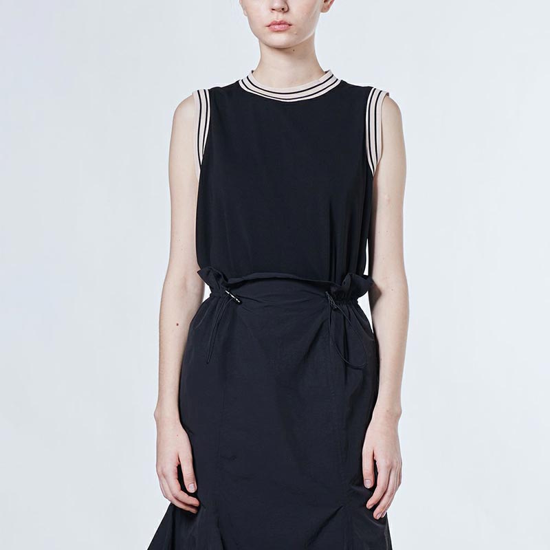 ESSENTIAL �G�b�Z���V���� 2508-020-252 �X���[�X�W���[�W�^���N�g�b�v �u���b�N ���f�B�[�X �J�b�g�\�[ 2025�N�t�� ��������