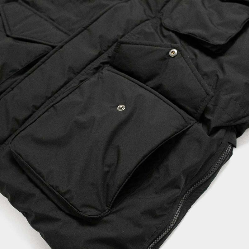 Pyrenex（ピレネックス） HMW002 BAZUS バズス ブラック メンズ ダウン