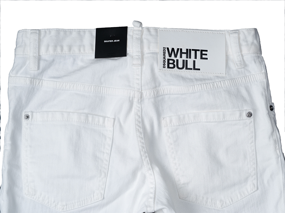 DSQUARED2（ディースクエアード） S74LB1491 WHITE BULL 