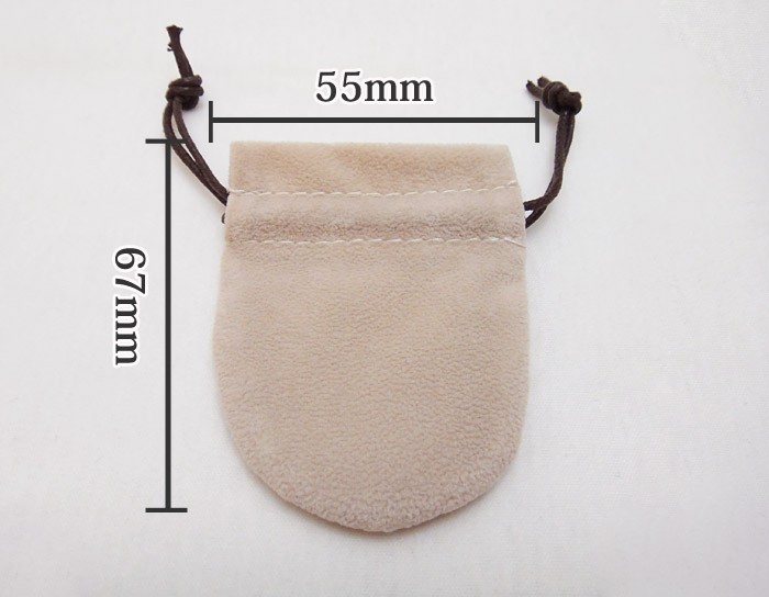 ミニサイズのジュエリーポーチ